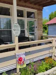 In Morganton, Walk to Wine Bar, Swim Beach, Hiking, Downtown Blue Ridge 4 Miles.