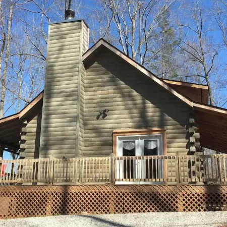 Renew & Relax in Tranquil & Comfortable Log Cabin