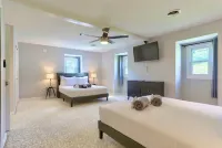 Hershey Attractions! Hot Tub, Fire Pit, Pool, Game Room and 15 Mins To Hershey!