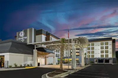 DoubleTree by Hilton Wilmington Hotel in zona Spectrum Gallery