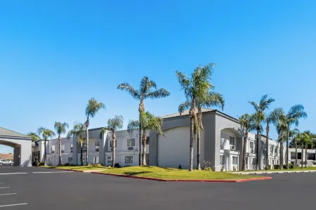 Hourglass Hotel, Trademark Collection by Wyndham Отели в г. Керн