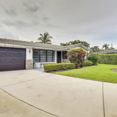 Furnished Patio + Gas Grill: Deerfield Beach Home