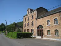 Ardennes Stay for 21 Guests - 2つ星