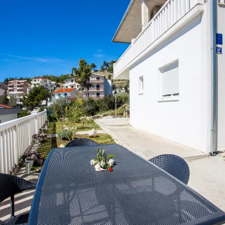 Apartments Magdales - Two Bedroom Apartment with Balcony A1