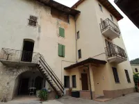 Family Retreat near Garda Hotel a Ronzo-Chienis