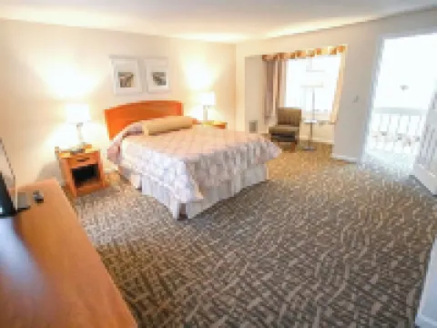 Sea Mist Resort Hotels in Mashpee