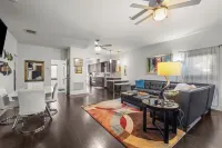 LUXURY AND LOCATION!!!