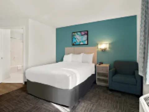 MainStay Suites Cincinnati Blue Ash Hotels in Blue Ash