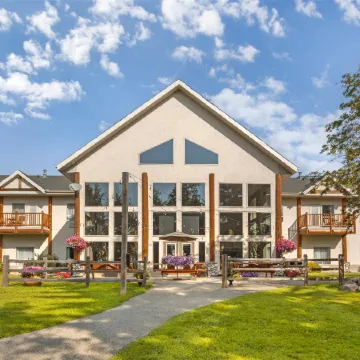 Best Western Plus Valemount Inn  Suites