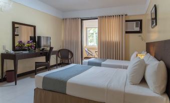 Matabungkay Beach Hotel