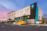 Tru by Hilton Port St. Lucie Tradition - parking