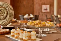 Pestana Tropico Ocean & City Hotel - breakfast