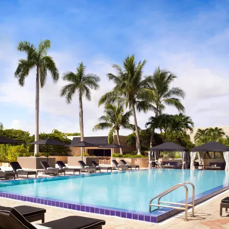 The Ritz-Carlton Coconut Grove, Miami Отели рядом с достопримечательностью «Коконат-Гроув»