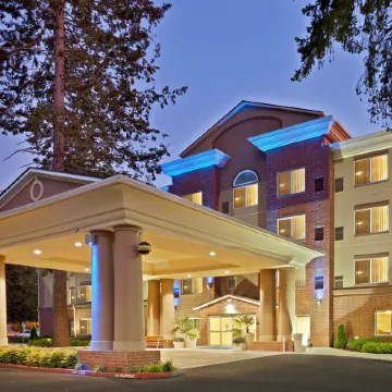 Holiday Inn Express & Suites LACEY - OLYMPIA by IHG