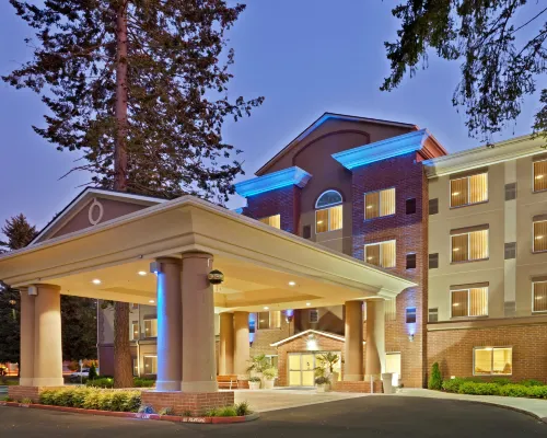 Holiday Inn Express & Suites LACEY - OLYMPIA by IHG Hotels in Lacey