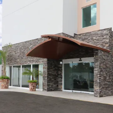 Candlewood Suites CELAYA by IHG