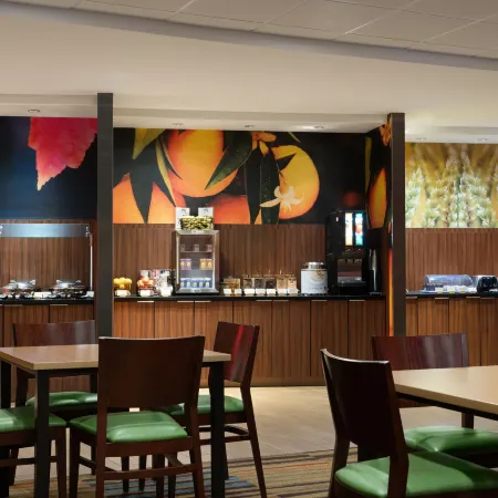 Fairfield Inn & Suites London