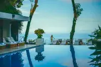 Los Altos Resort