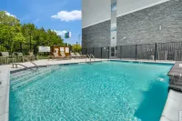 Holiday Inn Express & Suites DENTON SOUTH by IHG - Uima-altaat