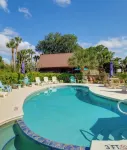Vibrant Sunsets and Lush Landscaping on Lake Okeechobee