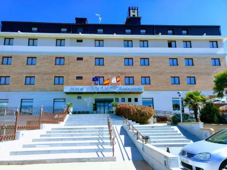 Hotel Hidalgo Отели рядом с достопримечательностью «Glorieta yuncos»