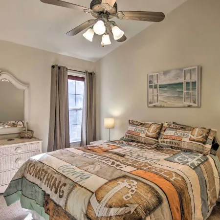 2 Mi to Golf: Hot Tub Hideaway in Ocean Pines