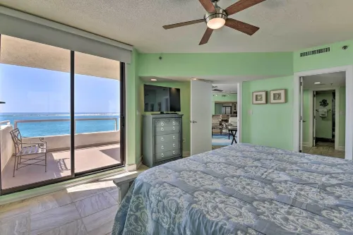 Gulf View Destin Condo with Resort Pool & Spa! - شرفة