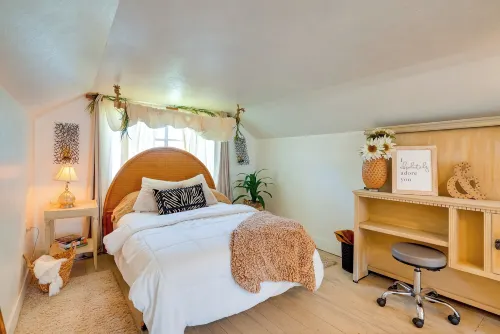 Rusk Retreat w/ Fire Pit, Grill & Countryside View - 2-Star