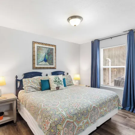 Family-friendly Retreat - Enviable Location!