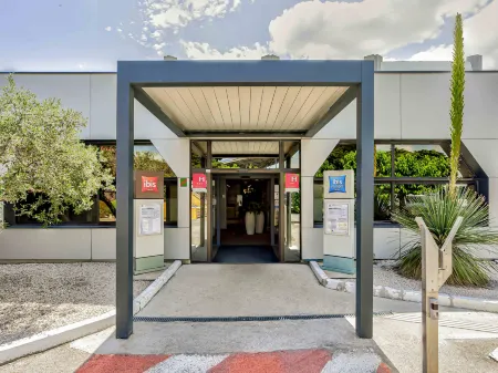 Ibis Budget Montpellier Sud Près d'Arènes Отели рядом с достопримечательностью «Университет Поль-Валери Монпелье 3»