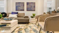 Luxury Home w/ Pool, Game Room, Near Disney - Parkering