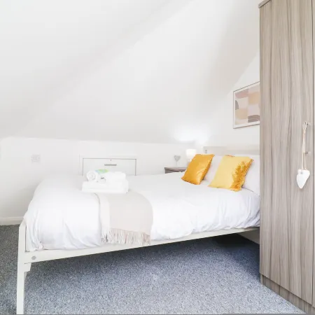 Cosy and Bright 1-bedroom Stay