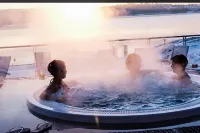 Stenungsbaden Yacht Club - Hot Springs