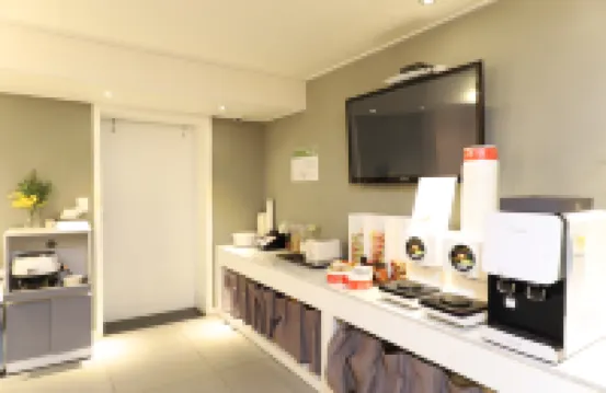 Gunsan Hotel Box