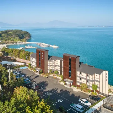 Tomonoya Signature Ryokan Namhae