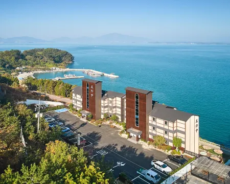 Tomonoya Signature Ryokan Namhae