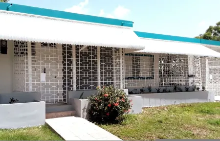 Casa del Sol-a Hospitals Malls Restaurants and Train Ride to Coliseo