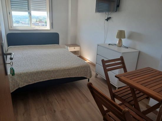 Charming Lisbon Apartment in Quiet Neighborhood