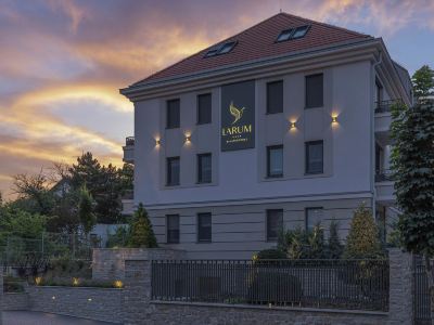 Larum - Balatonfüred