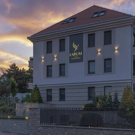 Larum - Balatonfüred