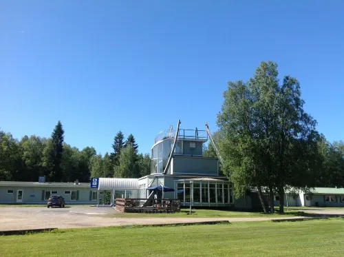 Hotel Yöpuu