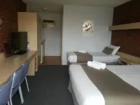 Big Valley Lakeside Paradise Motor Inn Hotels in Shepparton