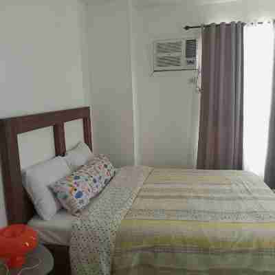 NEW 2-Bedroom PENTHOUSE Condo Unit CENTRIOMall Rooms