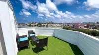 Blizzard's Lighthouse 4 Bedroom Home - balcony