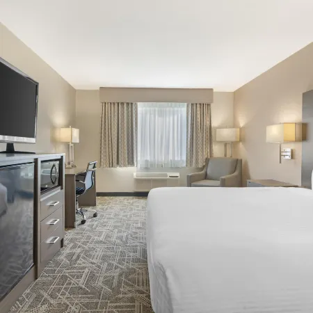 Best Western Kettleman City Inn  Suites