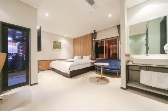 Incheon Brown Dot Soraepogu Branch