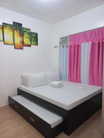 3 x 2BR each good for 12pax 3km to beach Hotels in 