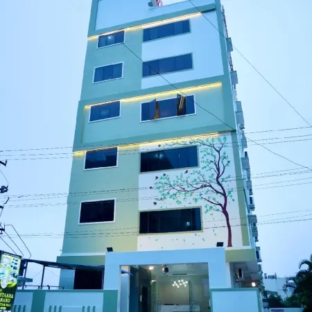 Hotel Vistaara Grand