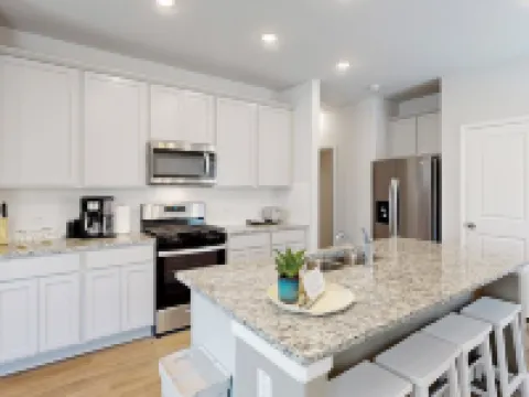 Patio Dining & Yard: Porter Escape, 3 Mi to Golf ポーターのホテル