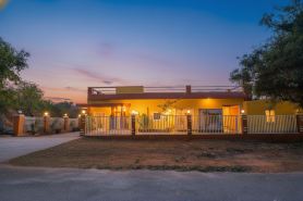 Via Airport Stay Inn - Nr Hyderabad International Airport, Shamshabad